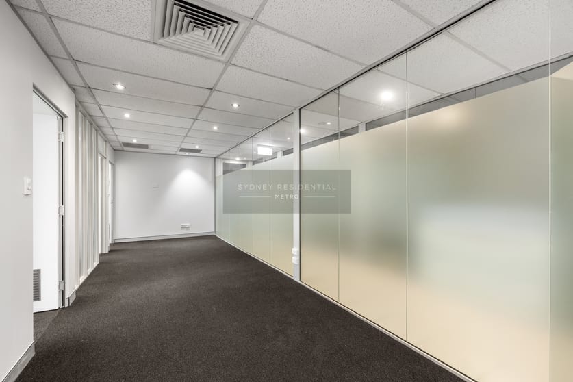 Click to view all images Level 2, 2/28-30 Florence Street Hornsby NSW 2077 - Image 3