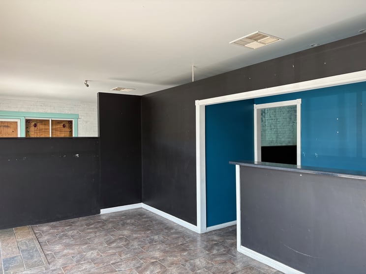 Click to view all images 2/178 Peel Street Tamworth NSW 2340 - Image 2