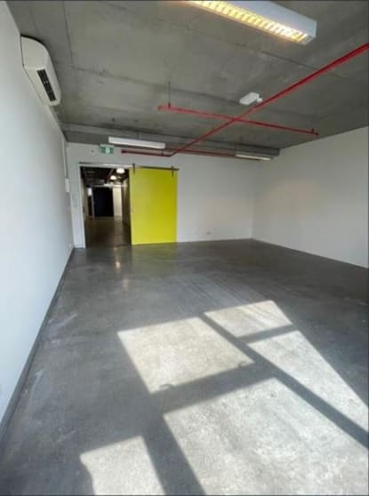 Click to view all images 207/15-87 Gladstone Street South Melbourne VIC 3205 - Image 3