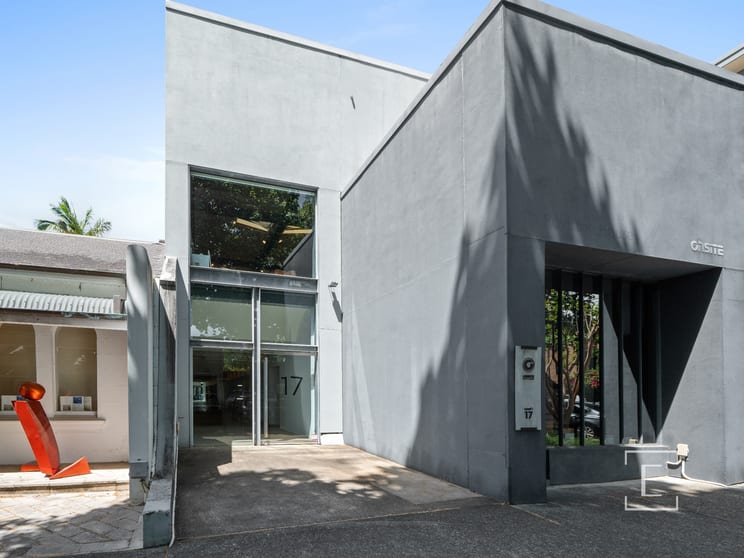 Click to view all images 17 Roylston Street Paddington NSW 2021 - Image 1