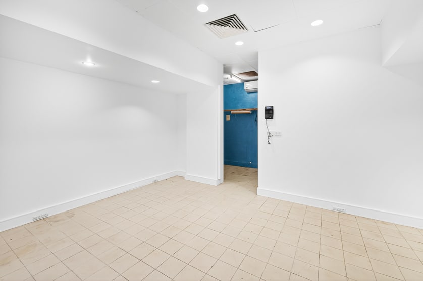 Click to view all images 60/18-22 Orchid Avenue Surfers Paradise QLD 4217 - Image 3