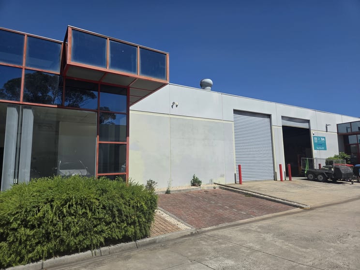 Click to view all images 3/1 Trade Park Drive Tullamarine VIC 3043 - Image 2