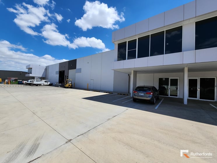 Click to view all images 11/45 Bunnett Street Sunshine North VIC 3020 - Image 3