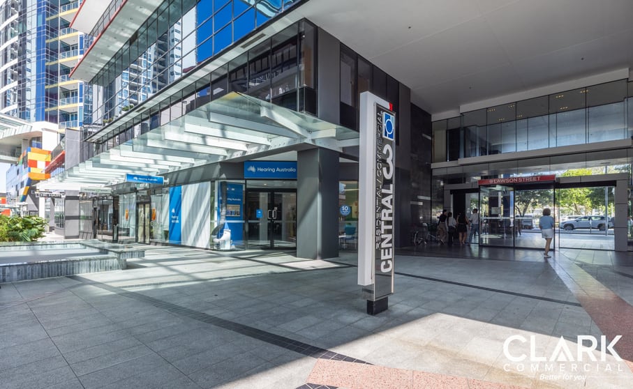 Click to view all images 3009/27 Garden Street Southport QLD 4215 - Image 1