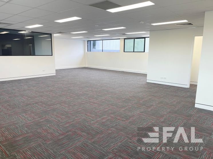 Click to view all images Unit 2/16 Brookes Street Bowen Hills QLD 4006 - Image 2