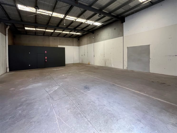 Click to view all images 17/6 - 7 Nicole Close Bayswater VIC 3153 - Image 3