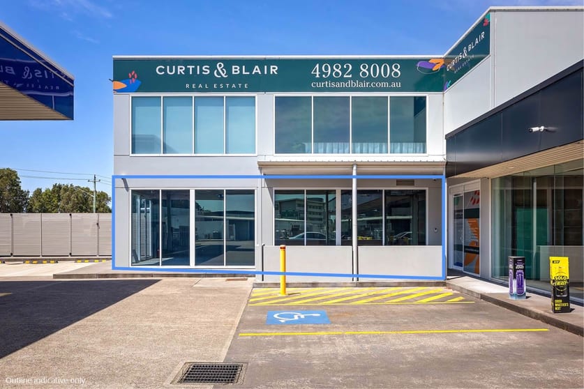 Click to view all images 3 Williamtown Drive Williamtown NSW 2318 - Image 1