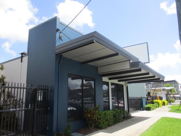 Click to view all images 12 Grove Street Cairns North QLD 4870 - Image 2