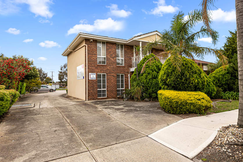 Click to view all images 1 Johnson Avenue Hoppers Crossing VIC 3029 - Image 2