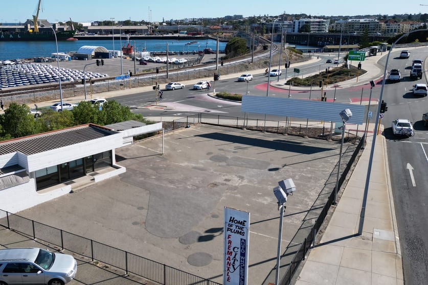 Click to view all images 96 Queen Victoria Street Fremantle WA 6160 - Image 3