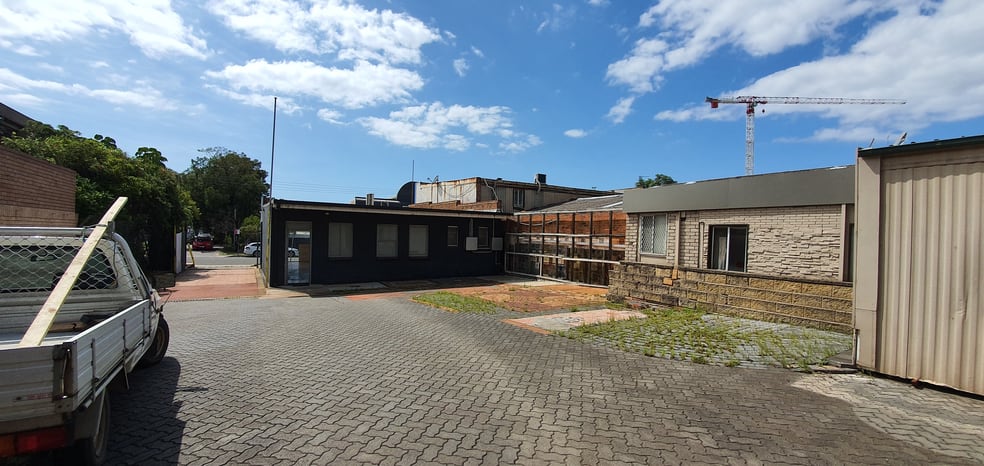 Click to view all images 16 Kenny Street Wollongong NSW 2500 - Image 2