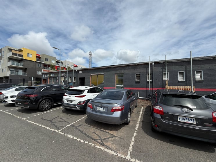 Click to view all images 35 E Buckley Street Noble Park VIC 3174 - Image 2