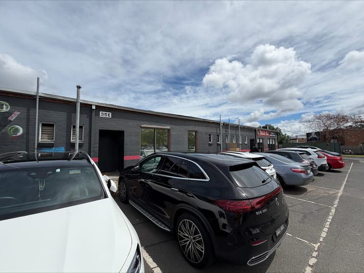 Click to view all images 35 E Buckley Street Noble Park VIC 3174 - Image 3