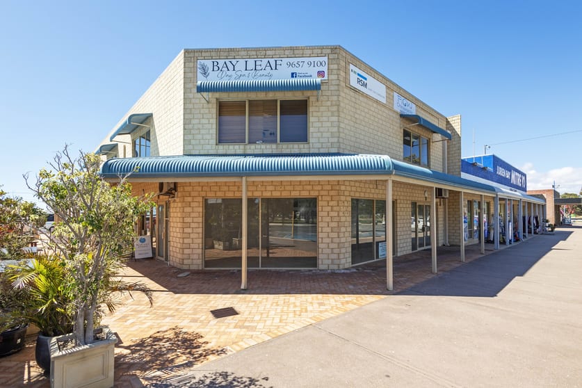 Click to view all images 3A & 3B/34 Bashford Street Jurien Bay WA 6516 - Image 2