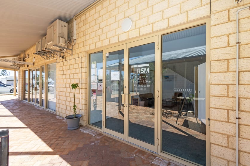 Click to view all images 3A & 3B/34 Bashford Street Jurien Bay WA 6516 - Image 3