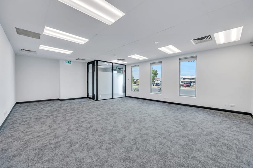 Click to view all images 325 Port Road Hindmarsh SA 5007 - Image 2