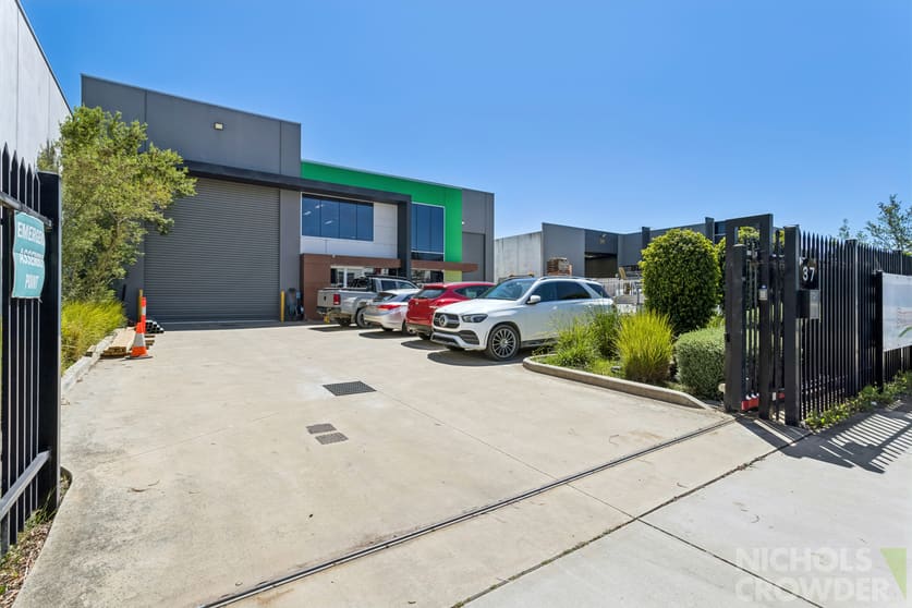 Click to view all images 37 Access Way Carrum Downs VIC 3201 - Image 2