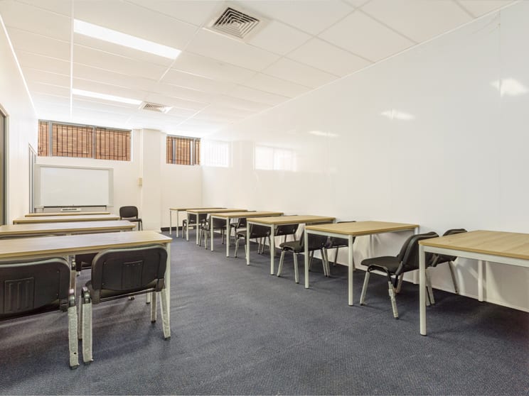 Click to view all images Shop 1/170 Queen Street St Marys NSW 2760 - Image 3