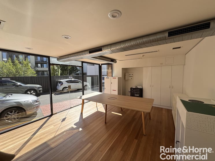 Click to view all images 14/71 Leichhardt Street Kingston ACT 2604 - Image 3