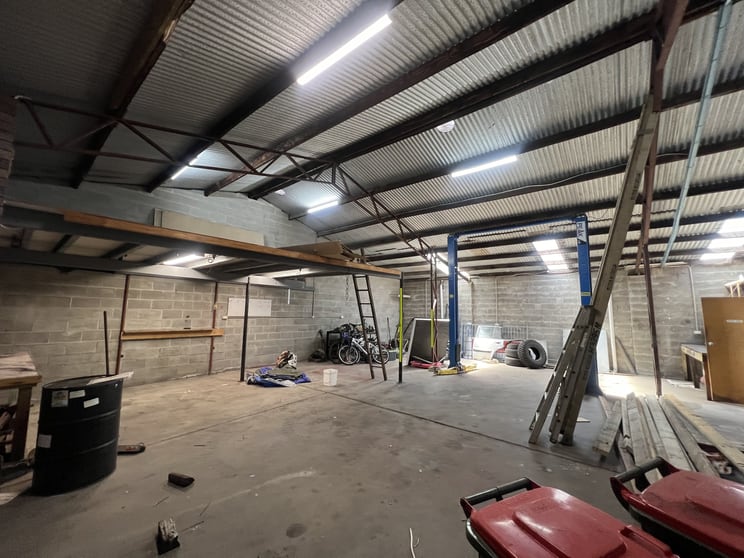 Click to view all images 3/146 Industrial Road Oak Flats NSW 2529 - Image 2