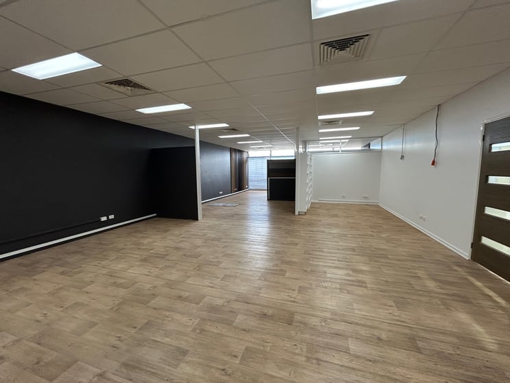 Click to view all images 15/51-55 Kembla Street Fyshwick ACT 2609 - Image 2