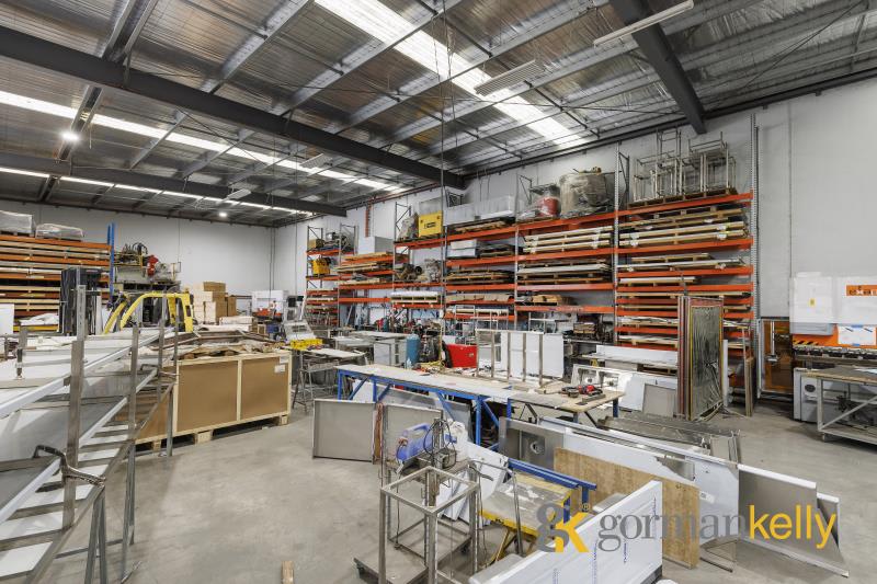 Click to view all images Unit 17/209 Liverpool Road Kilsyth VIC 3137 - Image 3