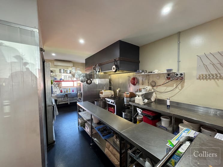 Click to view all images 2A/2 Kern Brothers Drive Kirwan QLD 4817 - Image 3