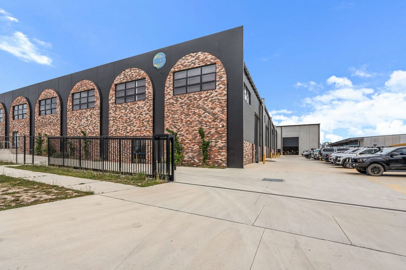 6/14 Val Reid Street Hume ACT 2620 - Image 1