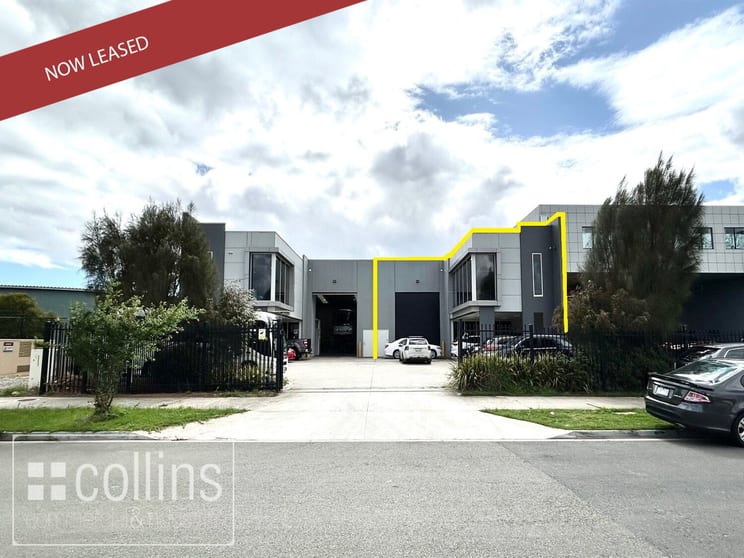 Click to view all images 39 Futures Road Cranbourne West VIC 3977 - Image 1