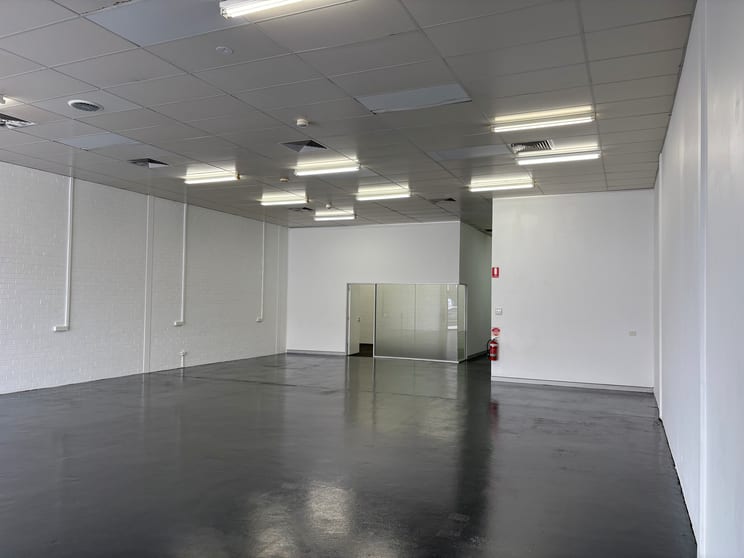 Click to view all images 13/157 Gladstone Street Fyshwick ACT 2609 - Image 2