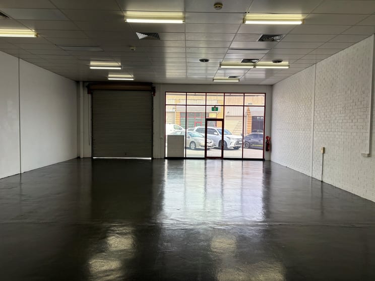 Click to view all images 13/157 Gladstone Street Fyshwick ACT 2609 - Image 3