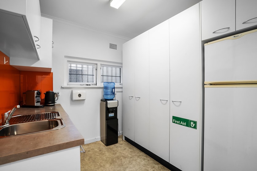 Click to view all images 169 Sailors Bay Road Northbridge NSW 2063 - Image 3