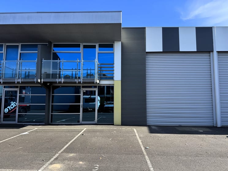 Click to view all images 3/38 Christensen Street Cheltenham VIC 3192 - Image 1