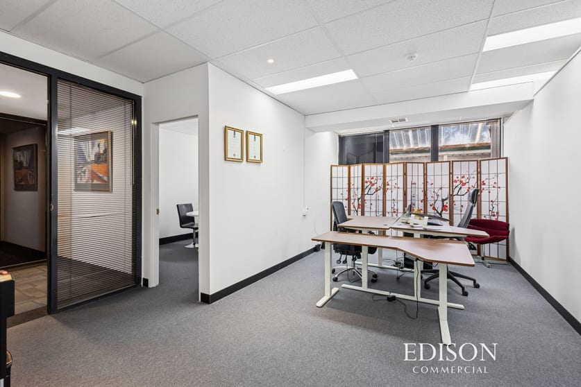 Click to view all images Suite 8/18 Stirling Highway Nedlands WA 6009 - Image 3
