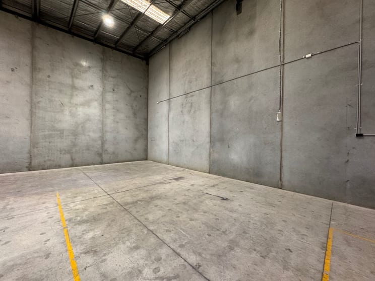 5/21 Howleys Road Notting Hill VIC 3168 - Image 3