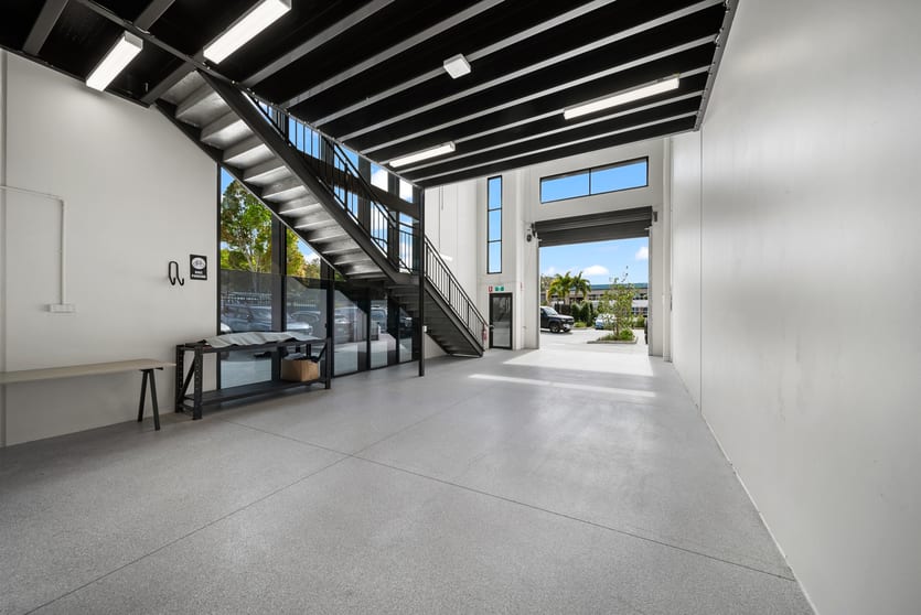 Click to view all images 17/49 Leda Drive Burleigh Heads QLD 4220 - Image 3