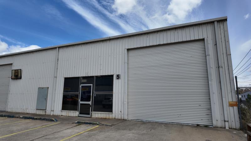 Unit 5/6 Sleigh Place Hume ACT 2620 - Image 1