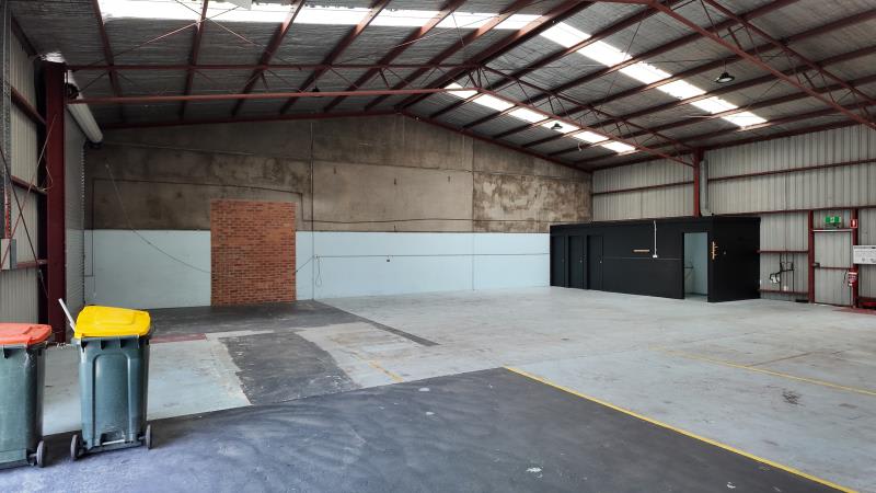 Unit 5/6 Sleigh Place Hume ACT 2620 - Image 2
