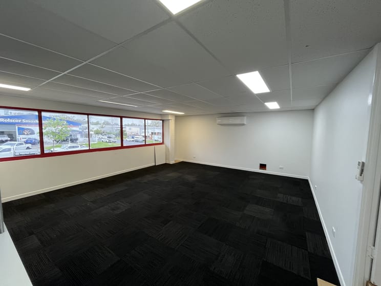 Click to view all images 3/32 Spine Street Sumner QLD 4074 - Image 2