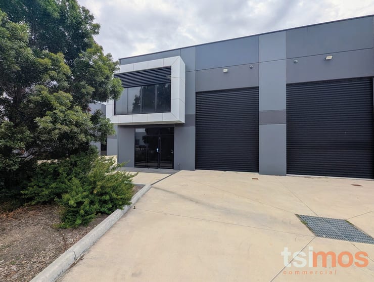 Click to view all images 3/15 Sugar Gum Crt Braeside VIC 3195 - Image 3
