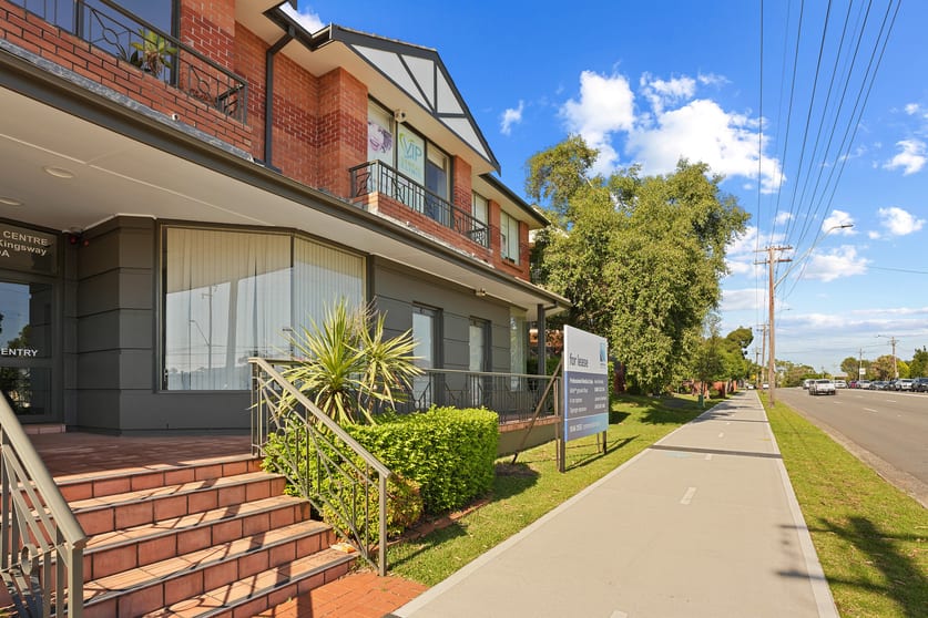 Click to view all images Suites 1 & 2/468 Kingsway Miranda NSW 2228 - Image 1