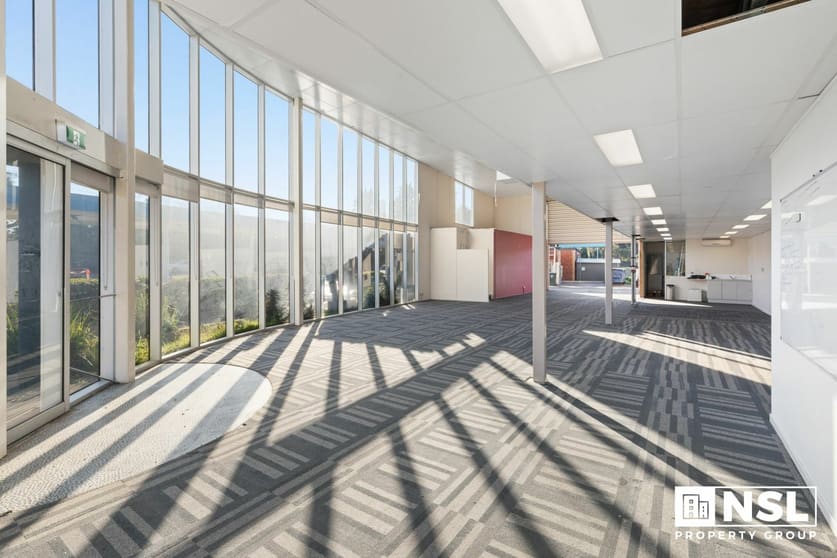 Click to view all images 500 Pascoe Vale Rd Strathmore VIC 3041 - Image 1