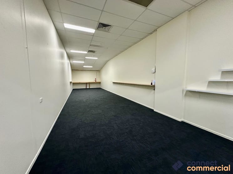 8/17 Railway Street Stanthorpe QLD 4380 - Image 3