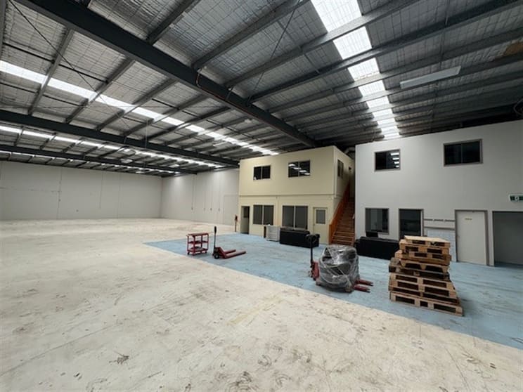 1/21 Research Drive Croydon South VIC 3136 - Image 3