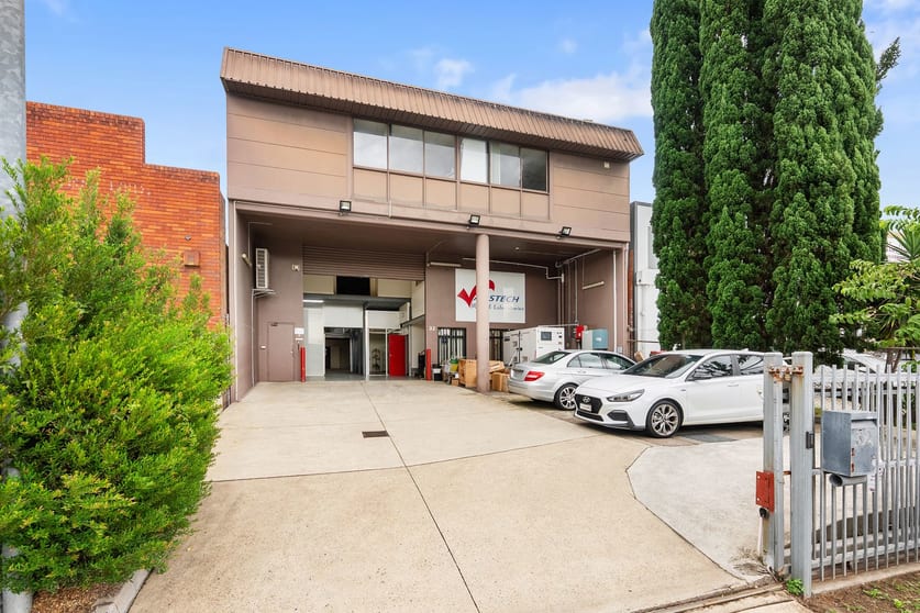 Click to view all images 32 Cottam Avenue Bankstown NSW 2200 - Image 1