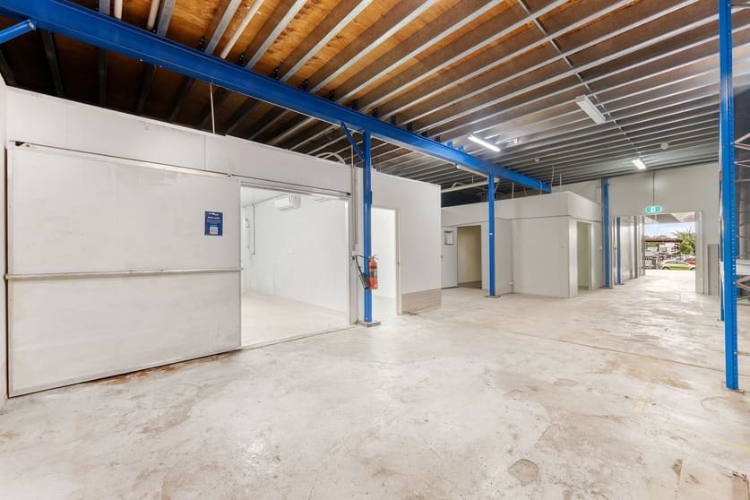 Click to view all images 32 Cottam Avenue Bankstown NSW 2200 - Image 2