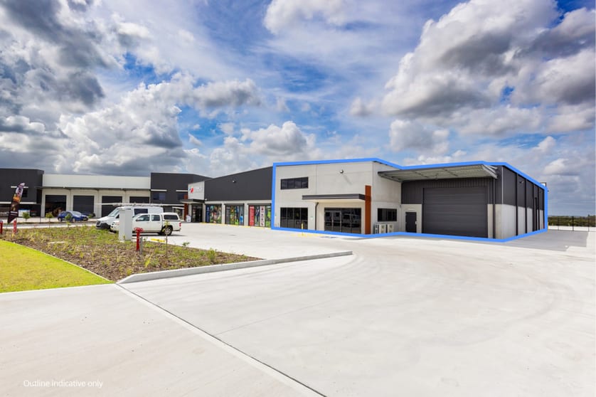 Click to view all images Unit 1, 52 Riverside Drive Mayfield West NSW 2304 - Image 1