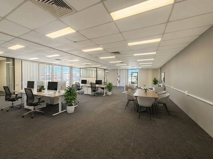 Click to view all images 8&9/81 Minjungbal Drive Tweed Heads South NSW 2486 - Image 3