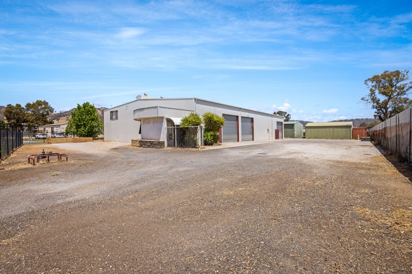 Click to view all images 12 Kane Road Wodonga VIC 3690 - Image 1