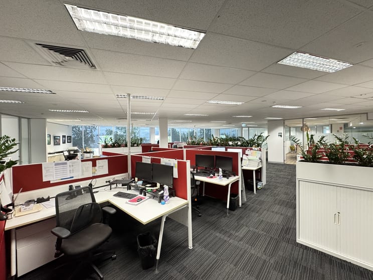 Half right/Level 3, 650 Lorimer Street Port Melbourne VIC 3207 - Image 3